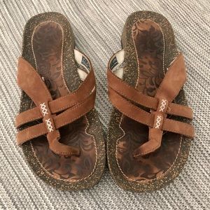 Teva Conchita leather thong sandals